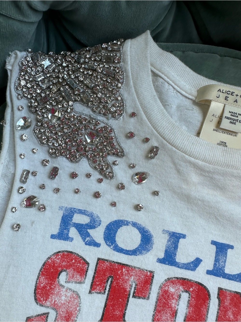 Alice + Olivia White Rolling Stones Graphic Crop Top with Red & Blue Accents - Picture 2 of 9